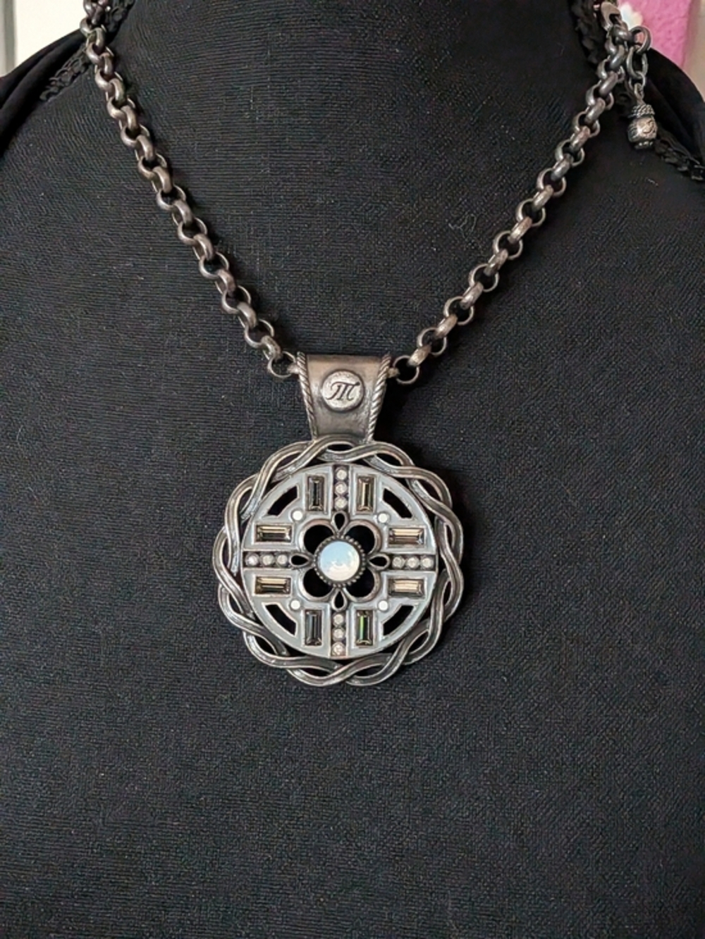 Vintage Myka Brushed Silver Tone Opal Medallion Necklace - Silver Opal Accent